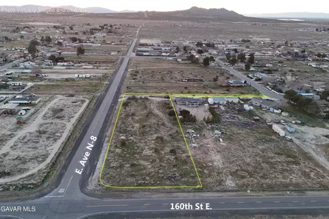 E Ave N 8, Lancaster, CA 93535 photo 5
