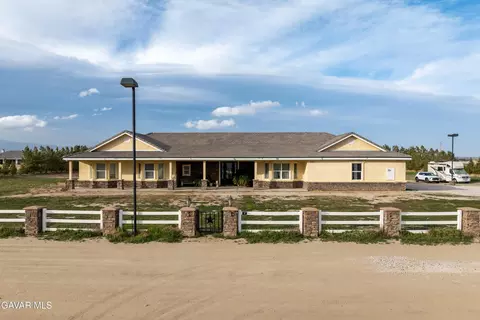 7095 Cypress Ave, Rosamond, CA 93560