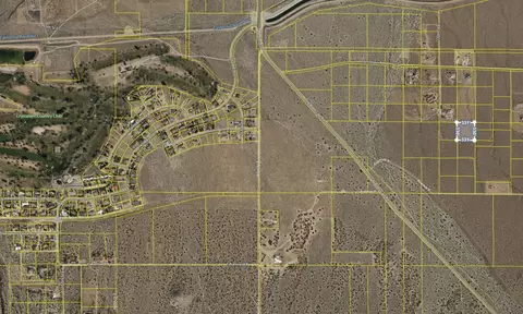 17130 Fort Tejon Rd, Llano, CA 93544 photo 3
