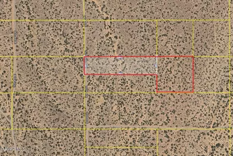 31100 195th St E, Llano, CA 93544