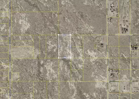2300 Avenue E8 E, Lancaster, CA 93535