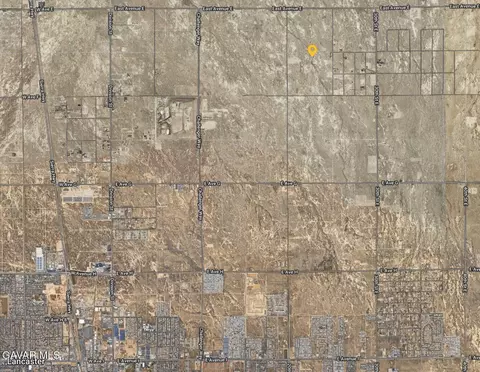 2300 E Avenue E8, Lancaster, CA 93535 photo 2