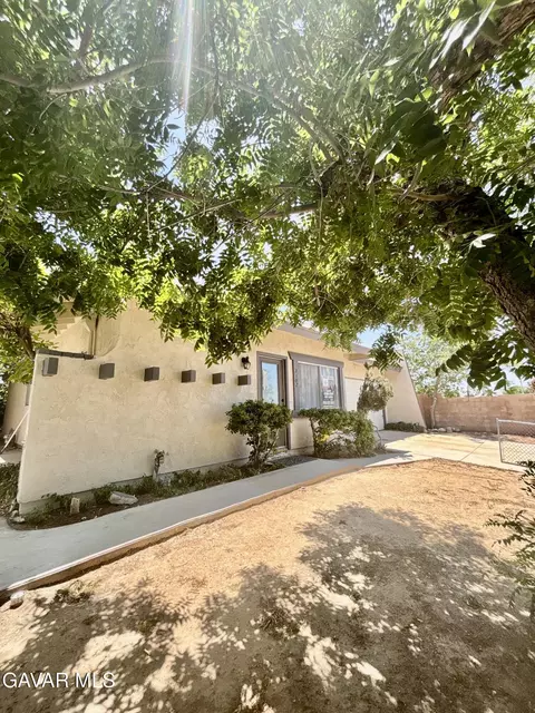 3102 Avenue Q13 E, Palmdale, CA 93550