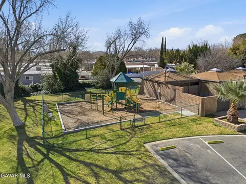 View/Area - 43850 20th St E #83, Lancaster, CA 93535 photo 4 of 5