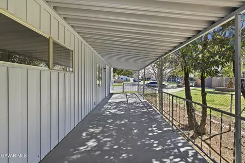 Exterior - 43850 20th St E #83, Lancaster, CA 93535 photo 2 of 5