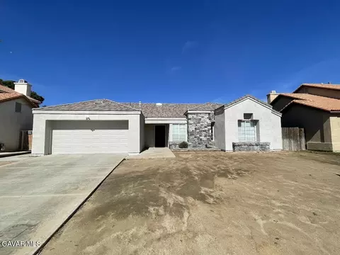 1847 Heritage Ln, Palmdale, CA 93551