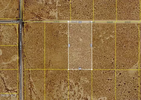 14100 Avenue H E, Lancaster, CA 93535