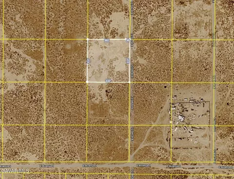 127 Th St Enorth Of Ave I, Lancaster, CA 93535