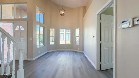 Entry Way - 1768 E Mesa Dr, Lancaster, CA 93535 photo 4 of 7