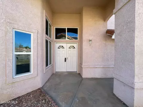 Entry Way - 1768 E Mesa Dr, Lancaster, CA 93535 photo 1 of 7