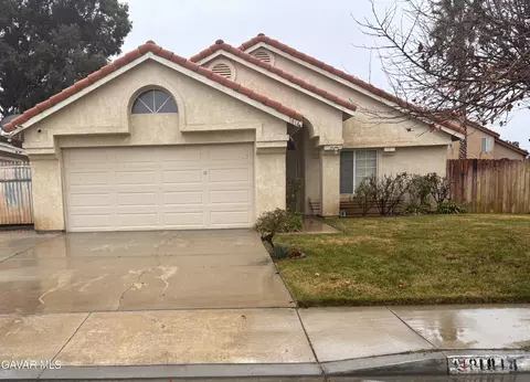 1814 Milling St E, Lancaster, CA 93535