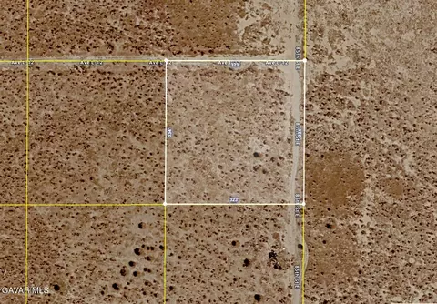 8500 Avenue L12 E, Palmdale, CA 93552