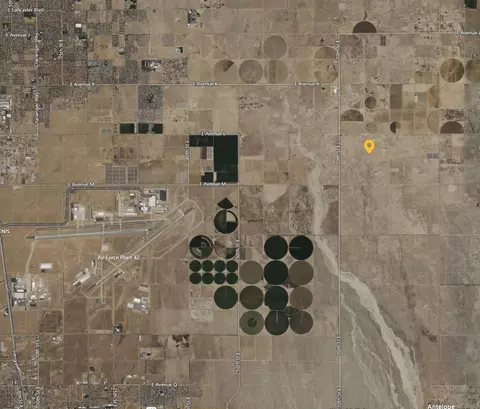 Nearby E Ave L6/75th St E, Palmdale, CA 93552 photo 3