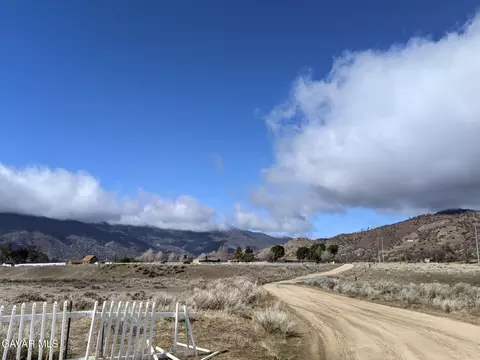 Cannon Way, Caliente, CA 93518 photo 4