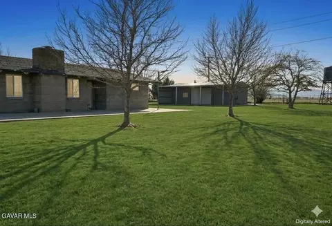 49630 105th St, Lancaster, CA 93536