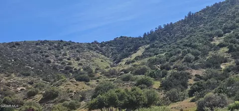 Esada Way, Palmdale, CA 93550