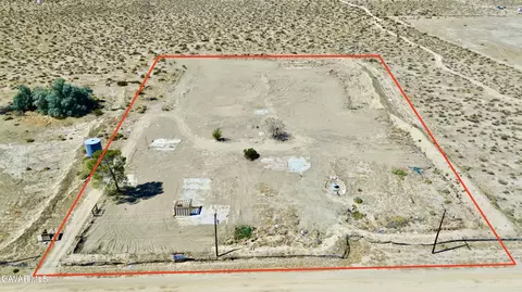 38901 E 230th St, Palmdale, CA 93591 photo 2