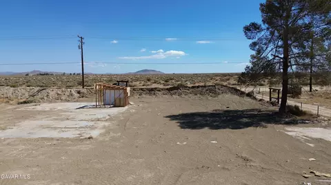 38901 E 230th St, Palmdale, CA 93591 photo 18