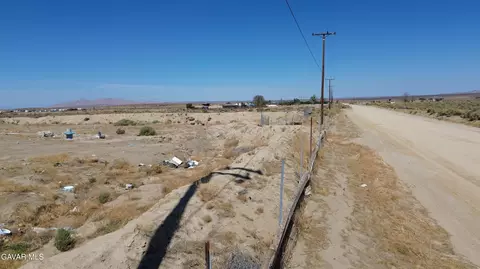 38901 E 230th St, Palmdale, CA 93591 photo 27