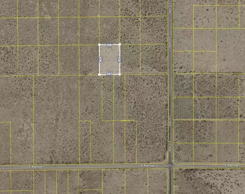 Corner Nugent/138th St E, Lancaster, CA 93535
