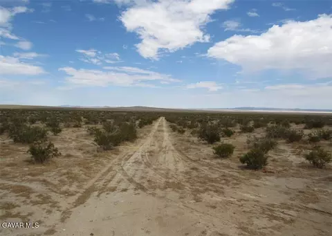 23453208007 94th St, California City, CA 93505
