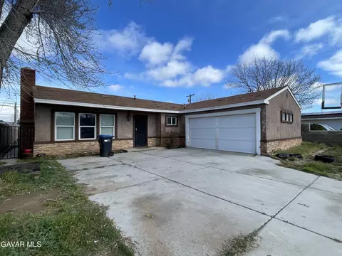 309 Avenue J13 E, Lancaster, CA 93535