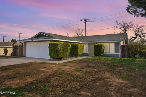 21410 Mission St, Tehachapi, CA 93561