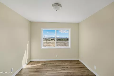 Bedroom - 47703 28th St E, Lancaster, CA 93535 photo 10 of 12