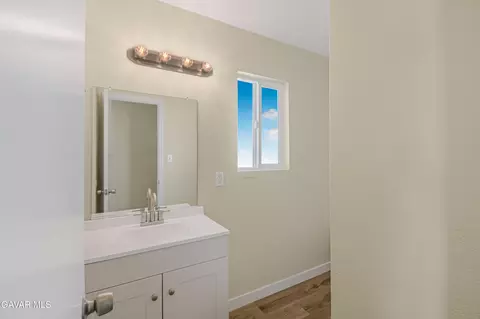 Bath - 47703 28th St E, Lancaster, CA 93535 photo 2 of 4
