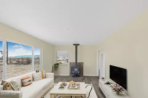 Other - 47703 28th St E, Lancaster, CA 93535 photo 2 of 8