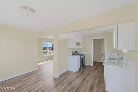 Kitchen - 47703 28th St E, Lancaster, CA 93535 photo 1 of 5