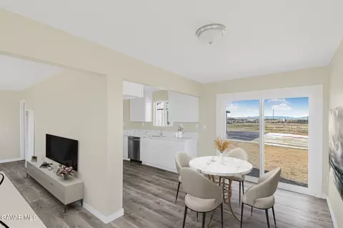 Dining - 47703 28th St E, Lancaster, CA 93535 photo 1 of 2
