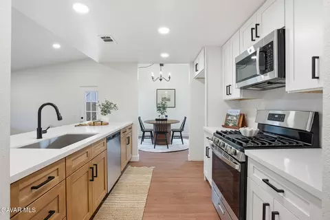 Kitchen - 37814 Echo Mountain St, Palmdale, CA 93552 photo 1 of 2