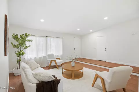 Living - 37814 Echo Mountain St, Palmdale, CA 93552 photo 1 of 5