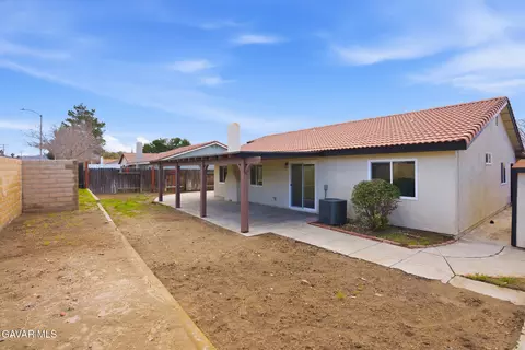 Exterior - 37814 Echo Mountain St, Palmdale, CA 93552 photo 1 of 6