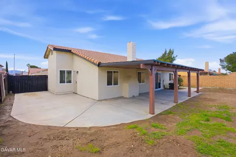 Exterior - 37814 Echo Mountain St, Palmdale, CA 93552 photo 4 of 6