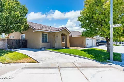 44340 46th St W, Lancaster, CA 93536