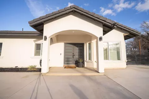 Exterior - 47922 85th St W, Lancaster, CA 93536 photo 10 of 10