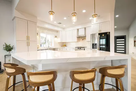 Kitchen - 47922 85th St W, Lancaster, CA 93536 photo 1 of 11