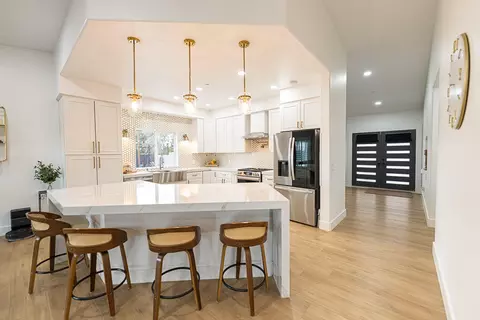 Kitchen - 47922 85th St W, Lancaster, CA 93536 photo 11 of 11