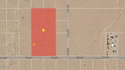 E Avenue J, Lancaster, CA 93535 photo 2