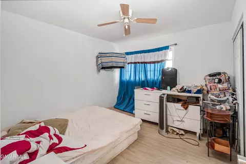 Bedroom - 44627 Rodin Ave, Lancaster, CA 93535 photo 3 of 4