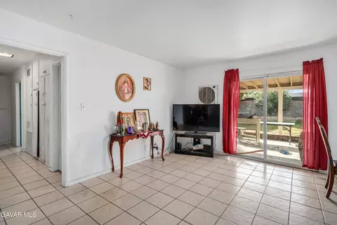 Other - 44627 Rodin Ave, Lancaster, CA 93535 photo 5 of 6