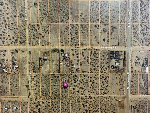 Ave R6 Vic 132nd Ste, Sun Village, CA 93543