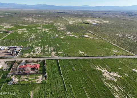 45 Th St E, Lancaster, CA 93535 photo 4