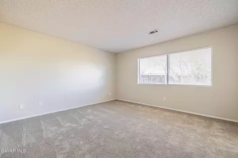Bedroom - 1129 Lightcap St, Lancaster, CA 93535 photo 3 of 6