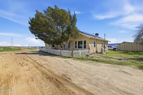 9200 Avenue H W, Lancaster, CA 93536