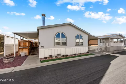 600 Dennison Rd S #SPC 109, Tehachapi, CA 93561