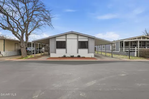 3524 Avenue R E #226, Palmdale, CA 93550