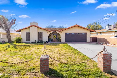 43453 7th St E, Lancaster, CA 93535